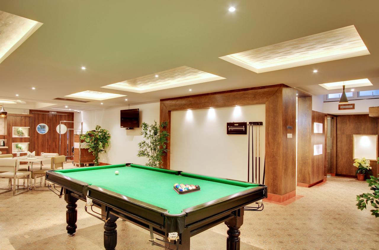 White Castle Boutique Apartment Hotel Bangalore Exterior photo
